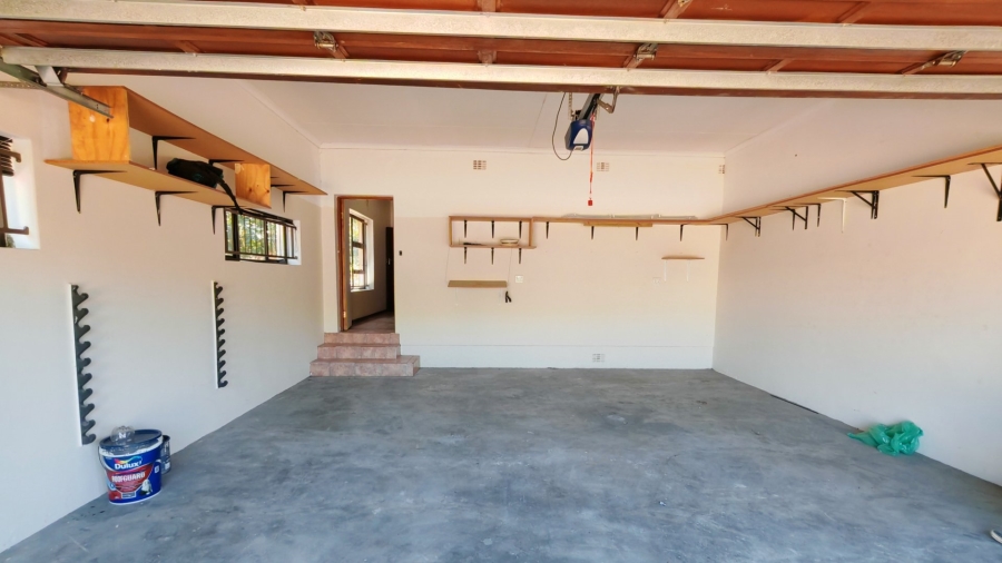 3 Bedroom Property for Sale in Hartenbos Central Western Cape